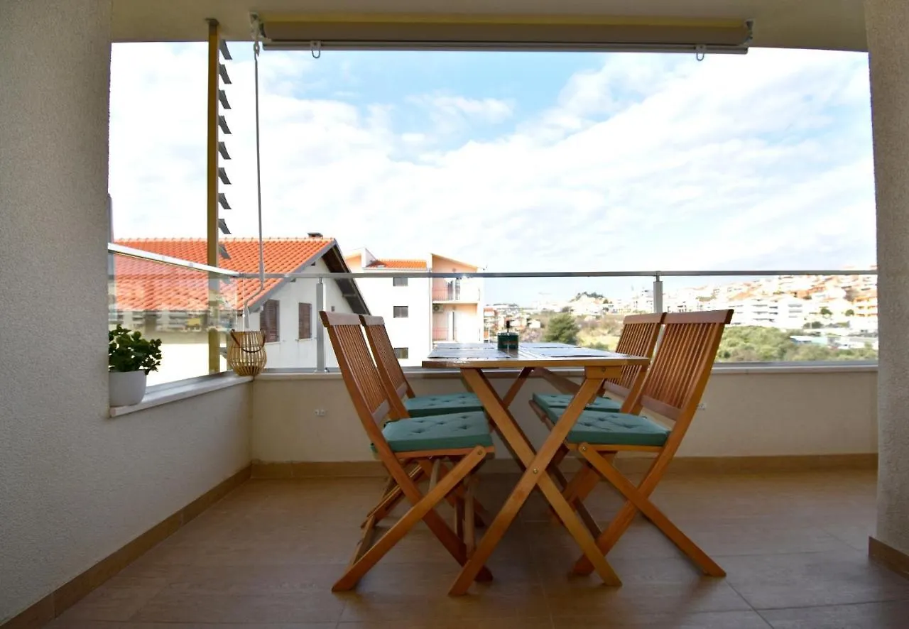 Apartment Nikola Split